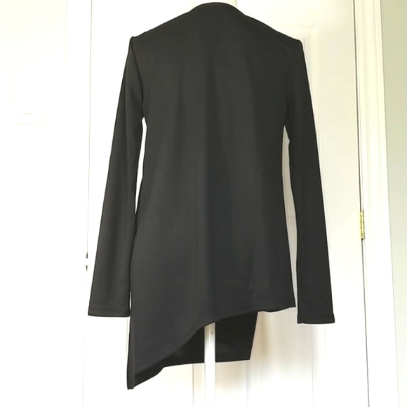 Asymmetrical black top size S NWT - Picture 4 of 9